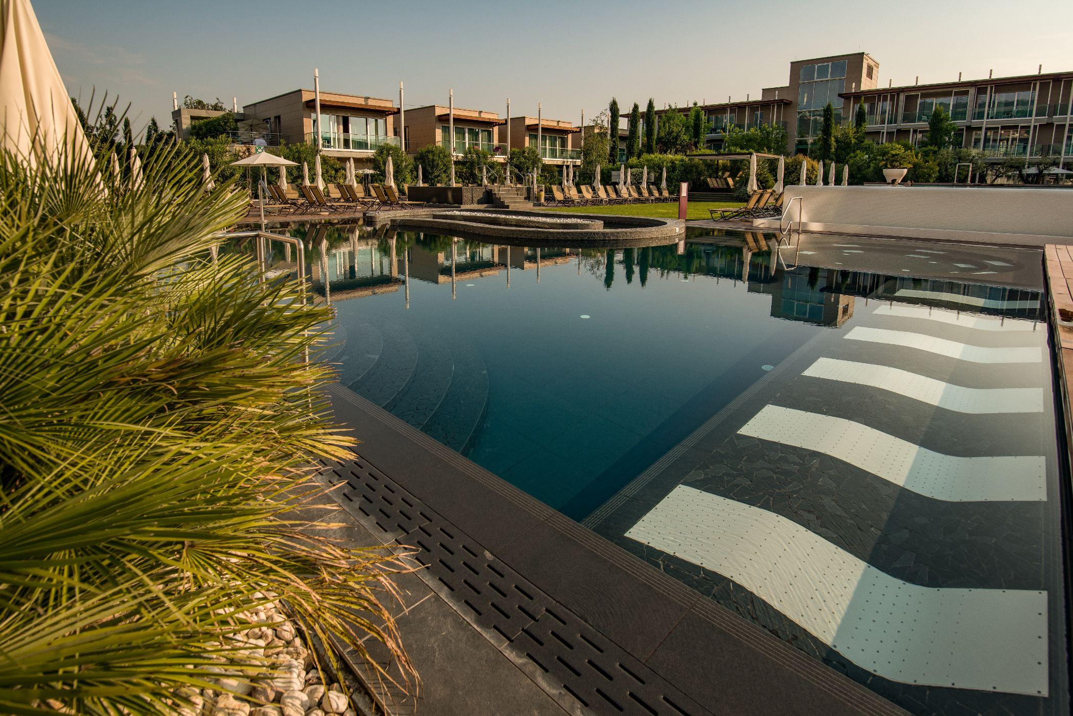 Aqualux Hotel Spa Suite & Terme Bardolino Exterior foto